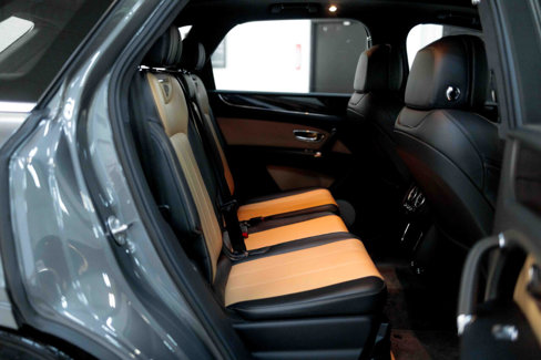 Used 2018 Bentley Bentayga image 72