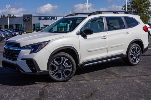 New 2025 Subaru Ascent Limited image 2