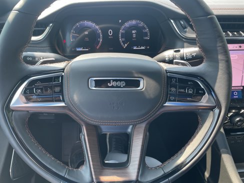 New 2025 Jeep Grand Cherokee Summit image 24