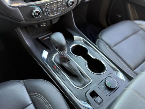 Used 2023 Chevrolet Traverse LT w/ LT Premium Package image 23