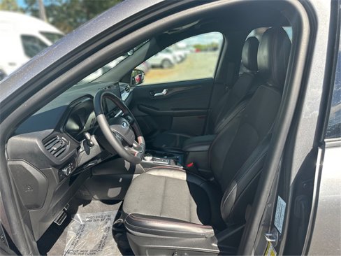 Certified 2023 Ford Escape ST-Line w/ Tech Pack #1 image 8