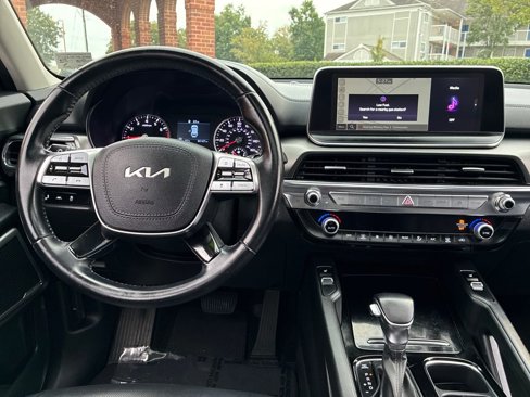 Used 2022 Kia Telluride S image 13