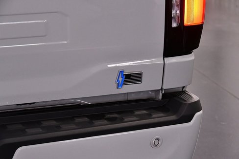 Used 2024 Ford F150 Lightning Flash image 12