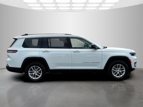 Used 2023 Jeep Grand Cherokee L Laredo w/ Luxury Tech Group I image 2