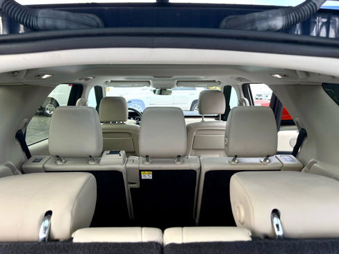 Used 2020 Land Rover Discovery HSE image 26