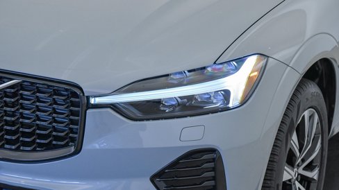 Certified 2025 Volvo XC60 B5 Core w/ Protection Package Premier image 9