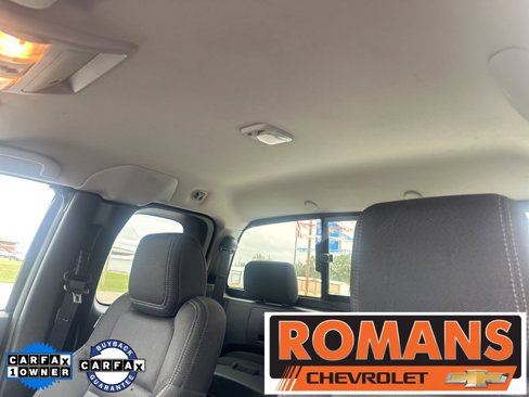 Used 2025 Nissan Frontier SV image 16