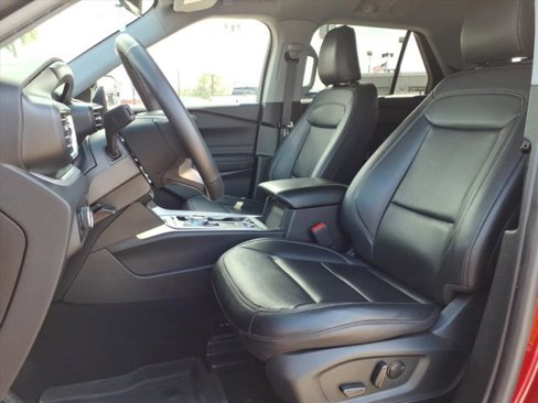 Certified 2023 Ford Explorer XLT w/ Equipment Group 202A image 3