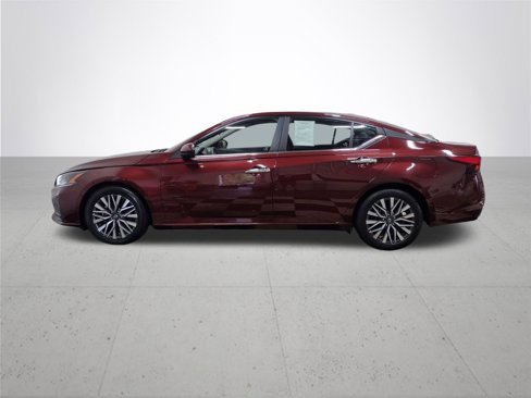 Used 2023 Nissan Altima 2.5 SV image 21