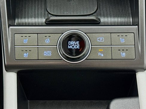 Certified 2024 Hyundai Kona Limited image 21