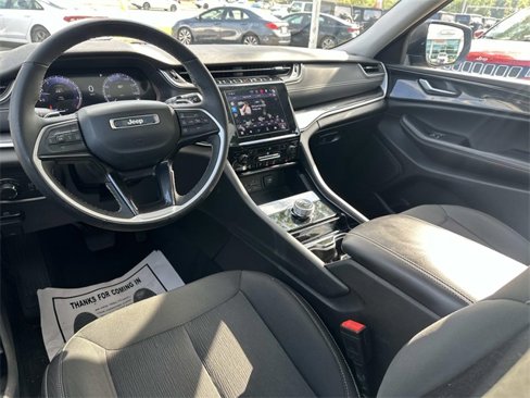 Certified 2023 Jeep Grand Cherokee Laredo w/ Luxury Tech Group I image 14