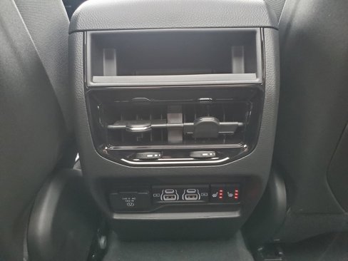 New 2025 Jeep Grand Cherokee Limited 4xe image 32