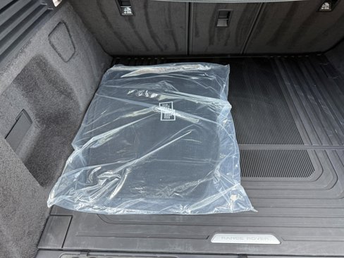 Used 2024 Land Rover Range Rover Sport image 40