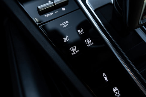 Used 2021 Porsche Cayenne GTS image 54