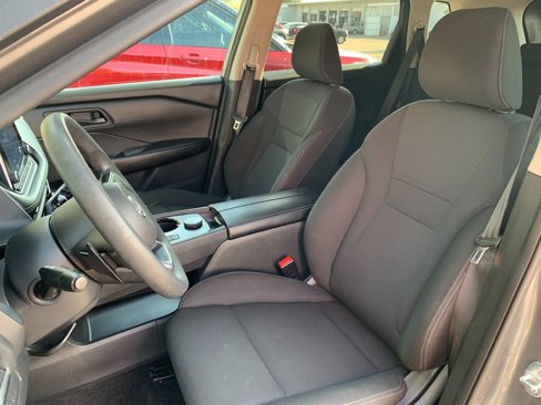 Used 2024 Nissan Rogue S image 21