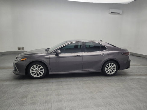 Used 2021 Toyota Camry LE image 2