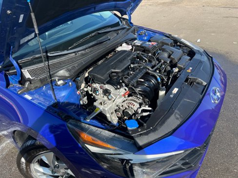 Used 2023 Hyundai Elantra SE w/ Preferred Accessory Package image 31