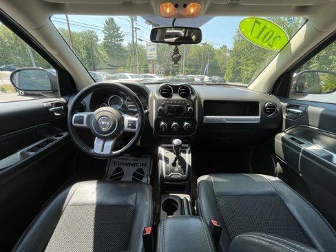 Used 2017 Jeep Compass Latitude image 16