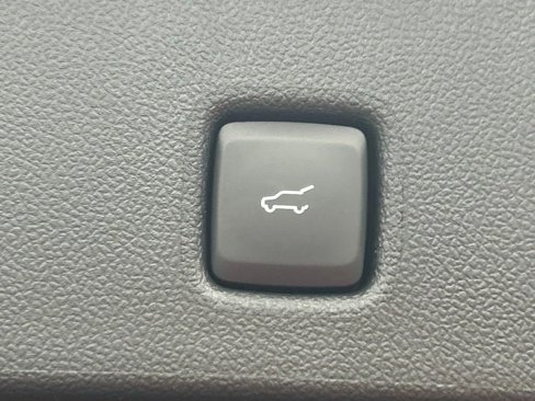New 2024 Ford Escape SE image 24