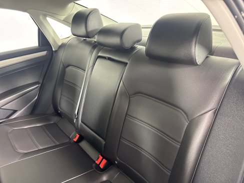 Used 2022 Volkswagen Passat 2.0T SE image 23