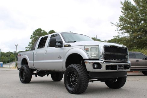 Used 2015 Ford F250 Lariat w/ Lariat Ultimate Package image 3
