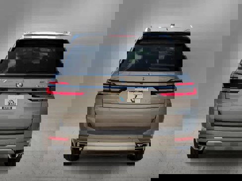 New 2026 BMW X7 xDrive40i w/ Executive Package image 7