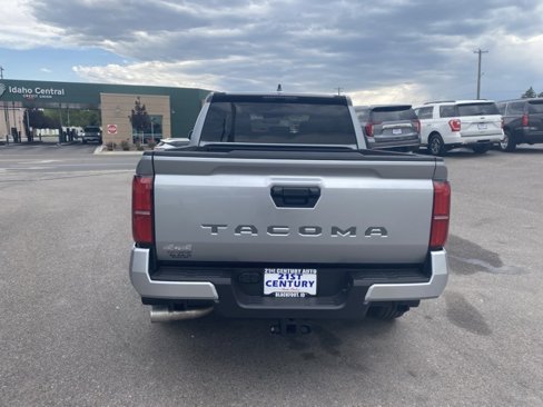 Used 2025 Toyota Tacoma SR5 image 10