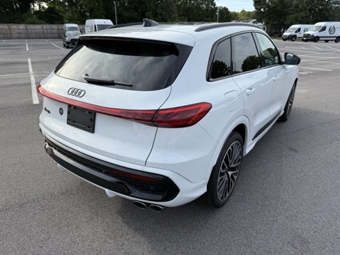Used 2025 Audi SQ5 Premium Plus image 5