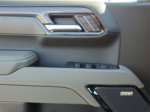 New 2026 Chevrolet Silverado 1500 ZR2 image 9