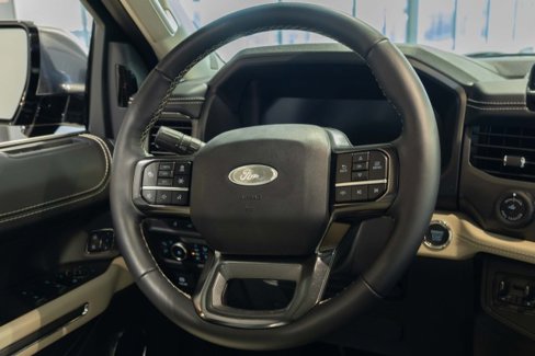 Used 2024 Ford Expedition Max Platinum image 19