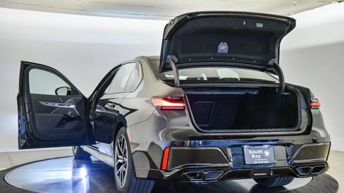 New 2026 BMW 760i xDrive w/ Executive Package image 31