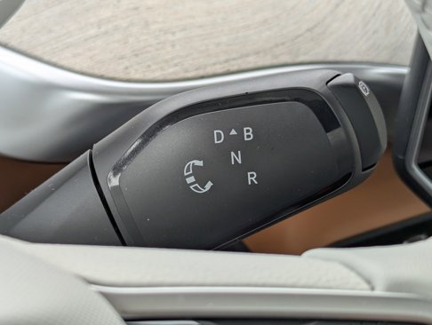 New 2025 Volkswagen ID. Buzz 1st Edition image 16