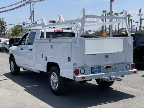 New 2025 RAM 2500 Tradesman w/ Chrome Appearance Group image 4
