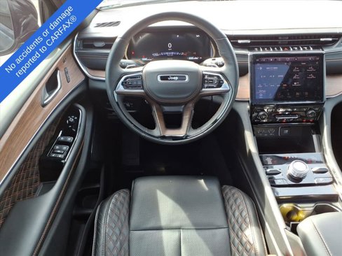 Used 2025 Jeep Grand Cherokee L Summit w/ High Altitude Package image 15