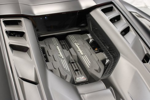 Used 2025 Lamborghini Revuelto image 38