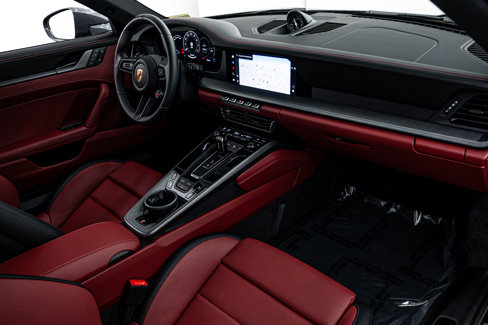 Certified 2025 Porsche 911 Carrera image 21