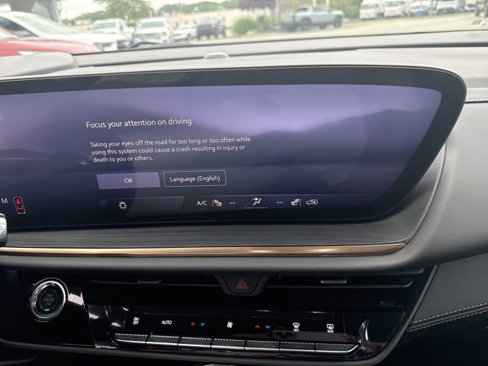 New 2025 Buick Envision Avenir image 18