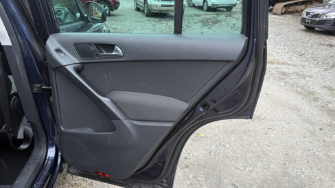 Used 2013 Volkswagen Tiguan S image 14