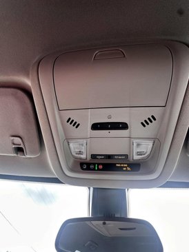 Used 2023 GMC Acadia SLT image 32