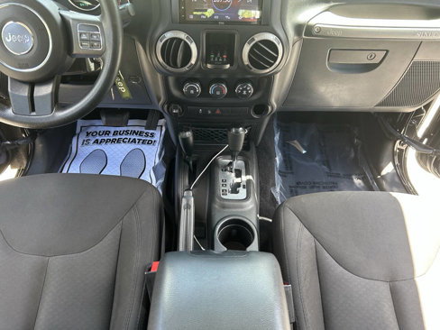 Used 2015 Jeep Wrangler Unlimited Sport image 29