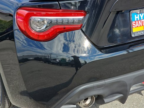 Used 2017 Toyota 86 image 35