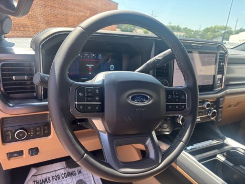 New 2025 Ford F250 Lariat image 34