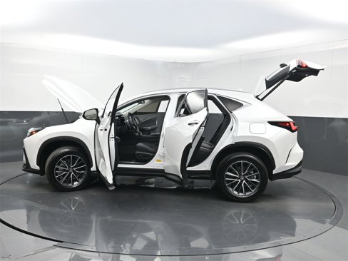 Used 2024 Lexus NX 250 FWD w/ Premium Package image 31