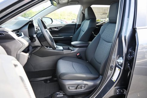 New 2025 Toyota RAV4 XLE image 10