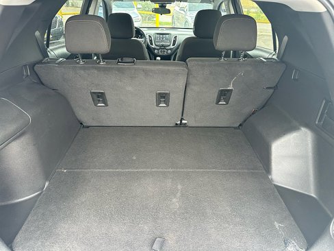 Used 2023 Chevrolet Equinox LT image 30