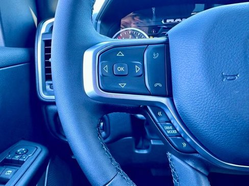 New 2026 RAM 1500 4x4 Crew Cab image 24
