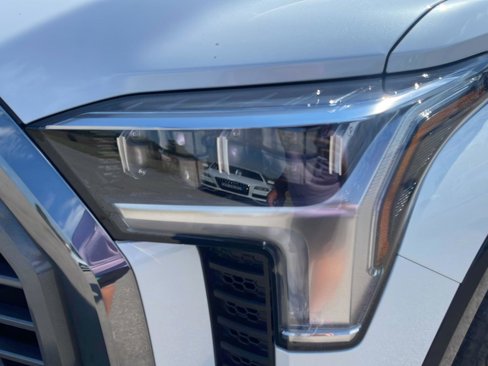 New 2026 Toyota Tundra SR5 image 9