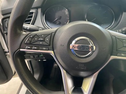 Used 2017 Nissan Rogue S w/ S Appearance Package image 16