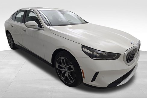 New 2026 BMW 530i xDrive image 2