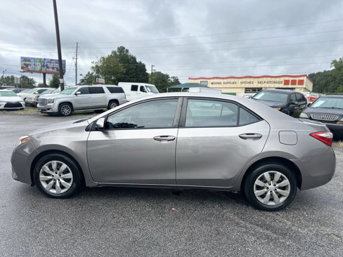 Used 2016 Toyota Corolla LE image 8